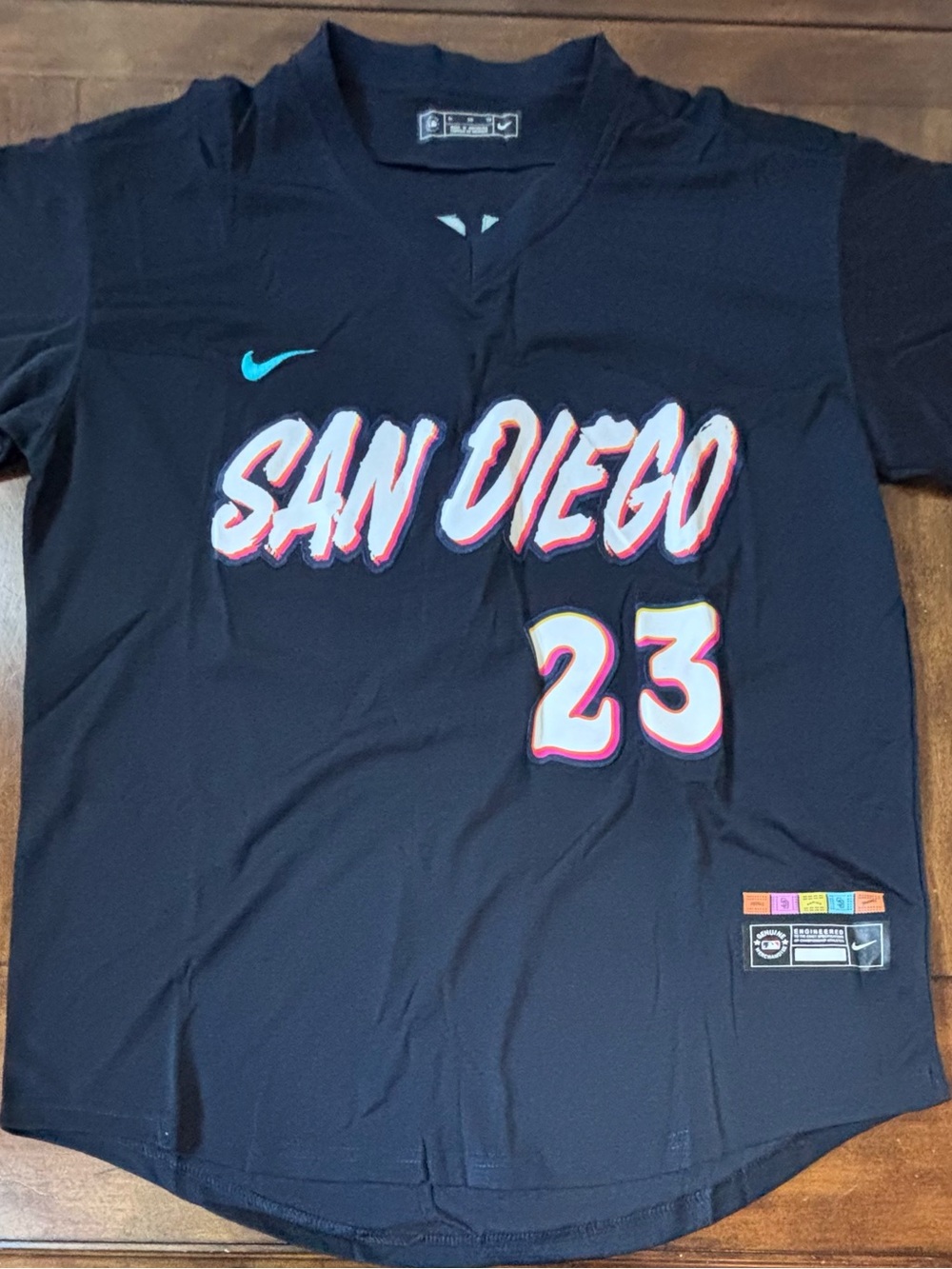 San Diego Padres Fernando Tatís Jr. Adult XL City Connect Jersey NWT